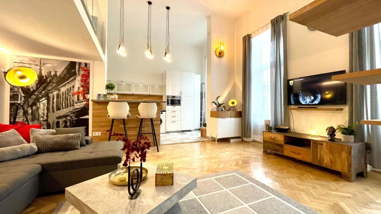 Brand New Sunny Apartment On Andrassy Street Budapešť Exteriér fotografie