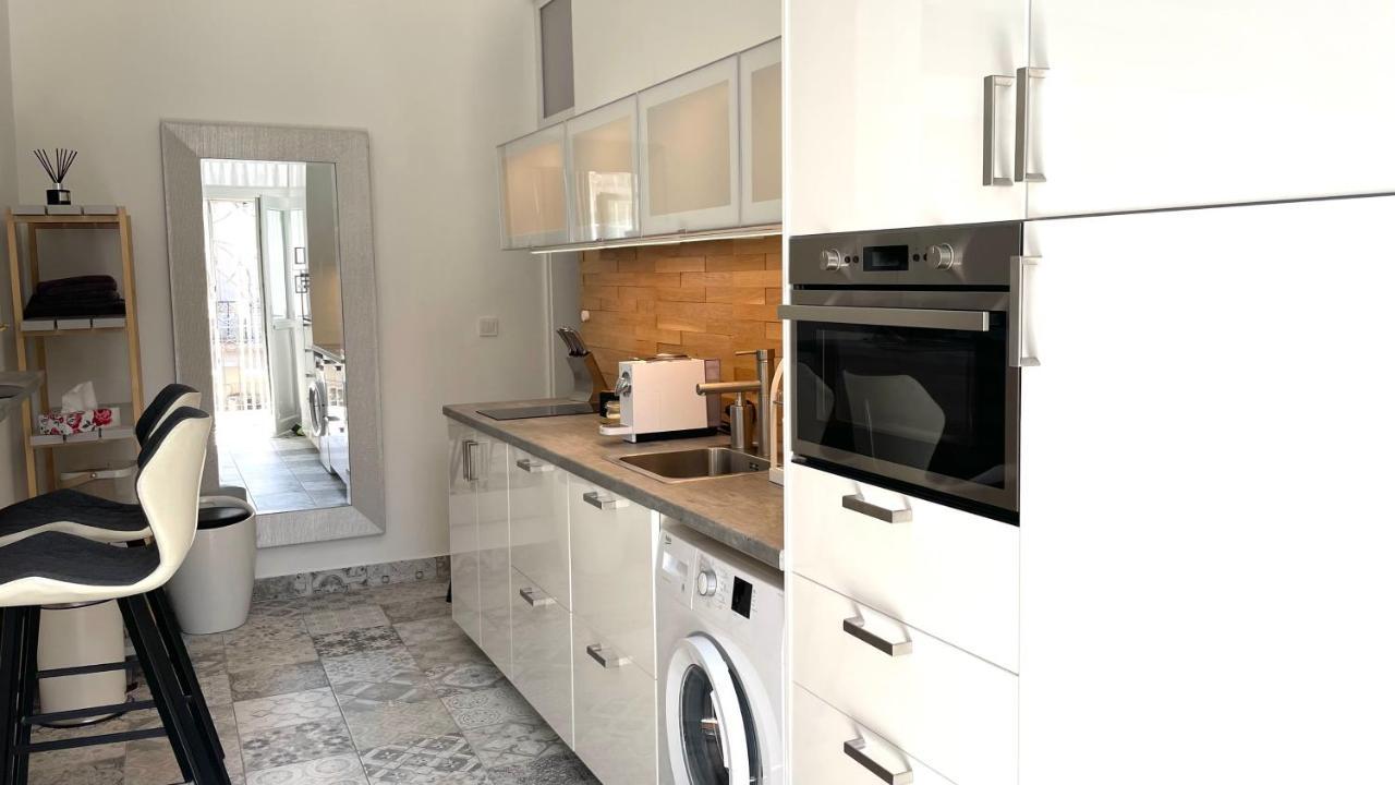 Brand New Sunny Apartment On Andrassy Street Budapešť Exteriér fotografie